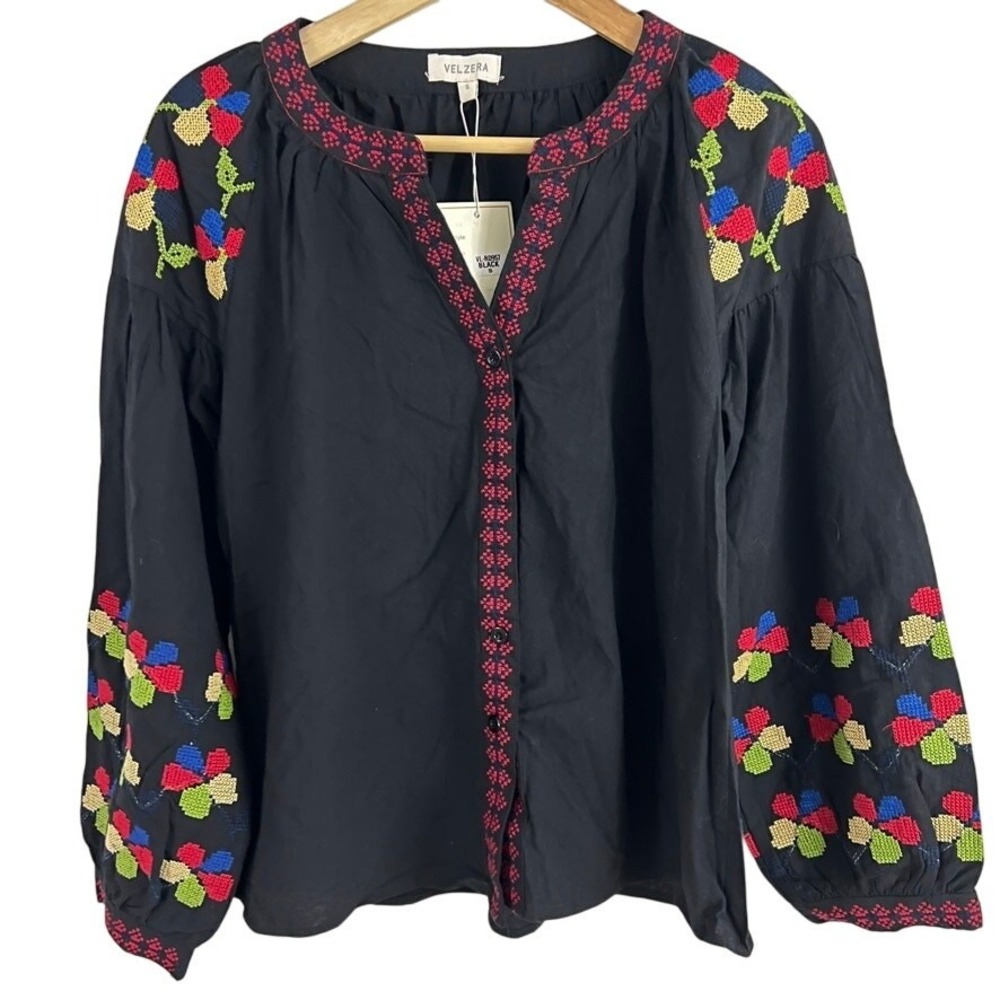 Velzera Embroidered Black Button Front Top Women Size Small NEWโ